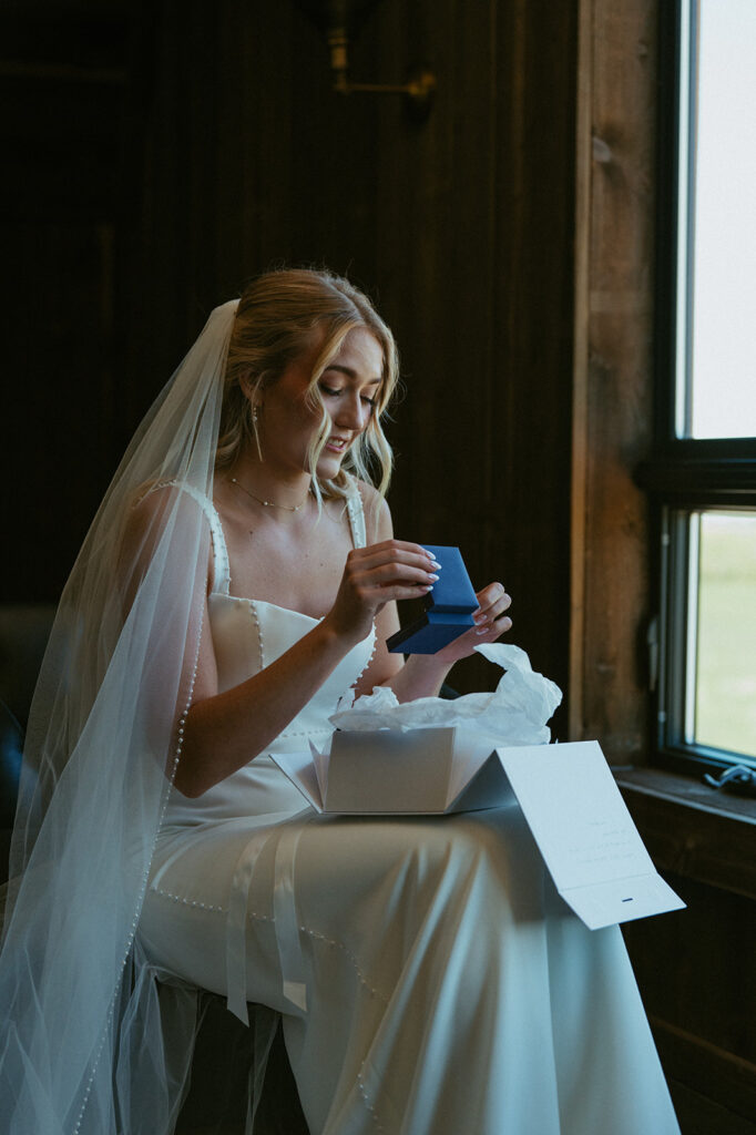 bride before heading to ceremony 