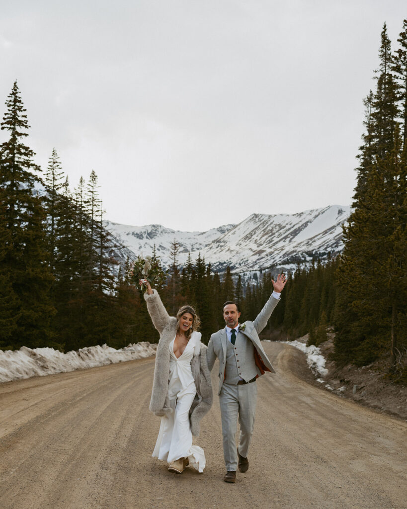 This Classy Colorado Elopement is Proof You Can Have a Family-Centered Day Without Sacrificing Style