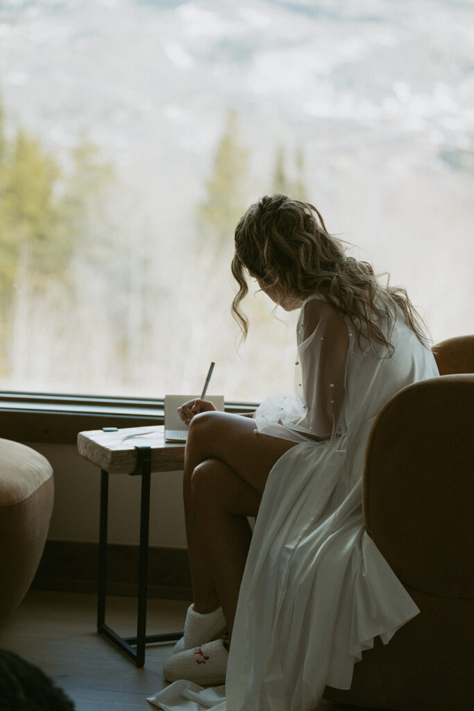 classy elopement in colorado