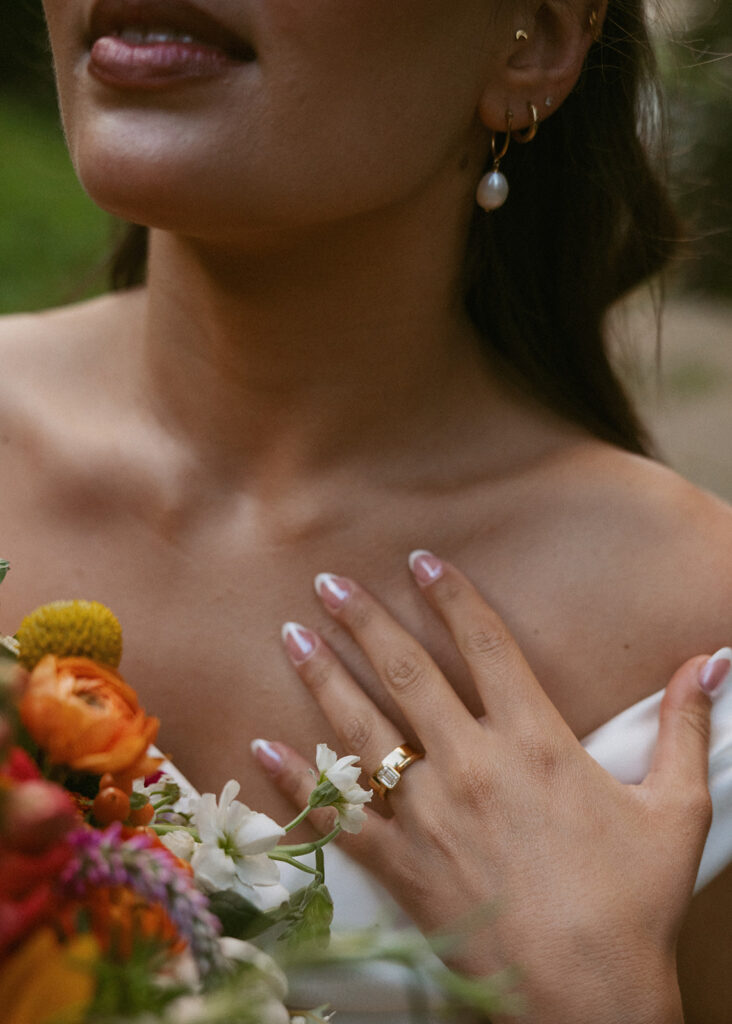stunning closeup of the wedding ring