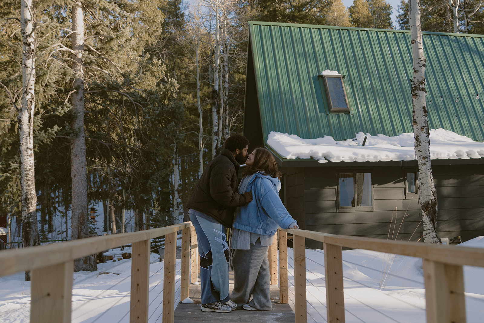 Why Sapphire Point Overlook in Dillon, Colorado Is Perfect for Your Winter Couple Session