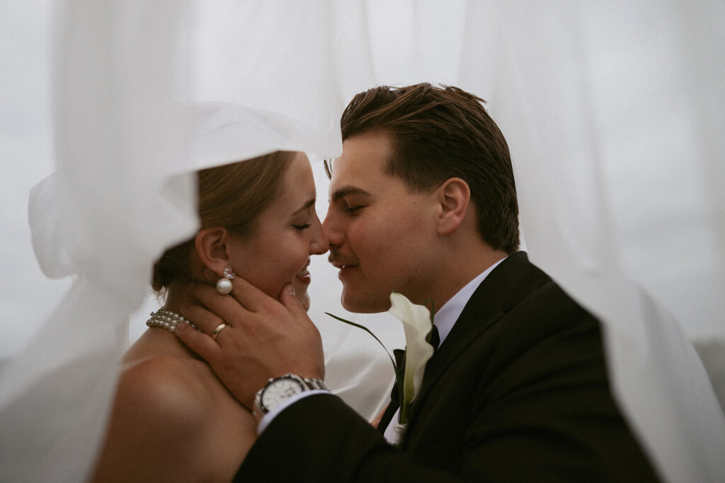 adventurous bridal portraits in colorado