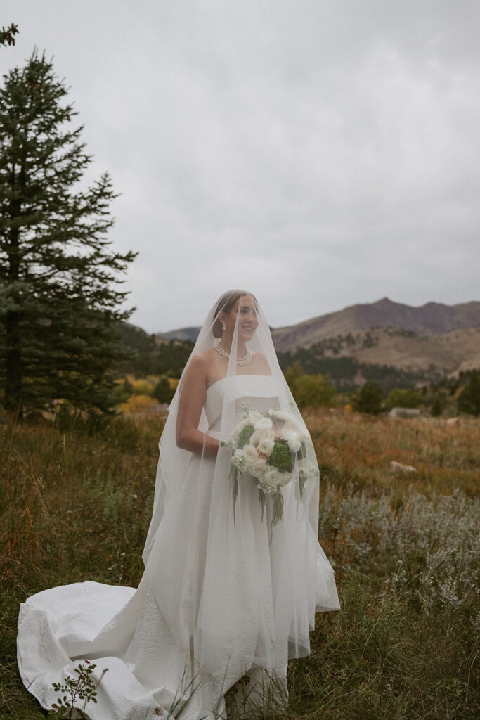 How to Choose a Colorado Wedding Venue for a Summer Wedding (Best Locations, Budgets & Vibes)