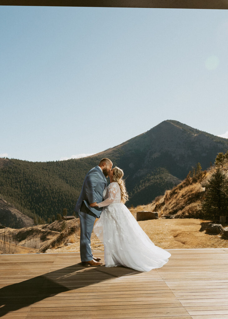 Planning a Colorado Elopement: Everything You Need to Know From Start to Finish