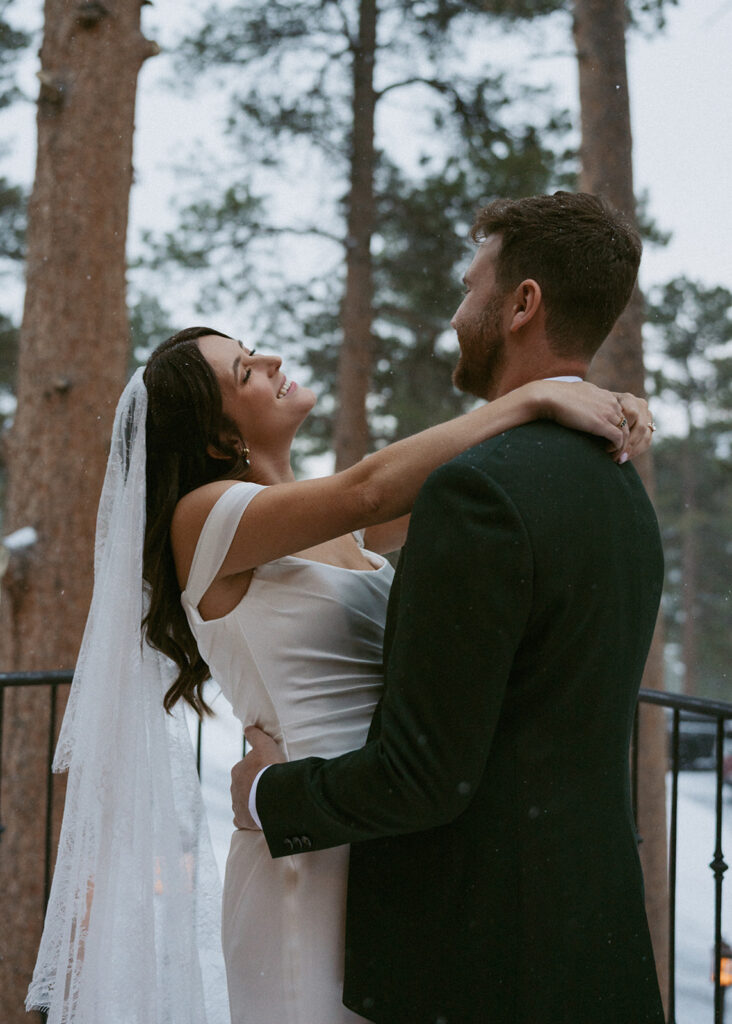 beautiful bridal photos in colorado