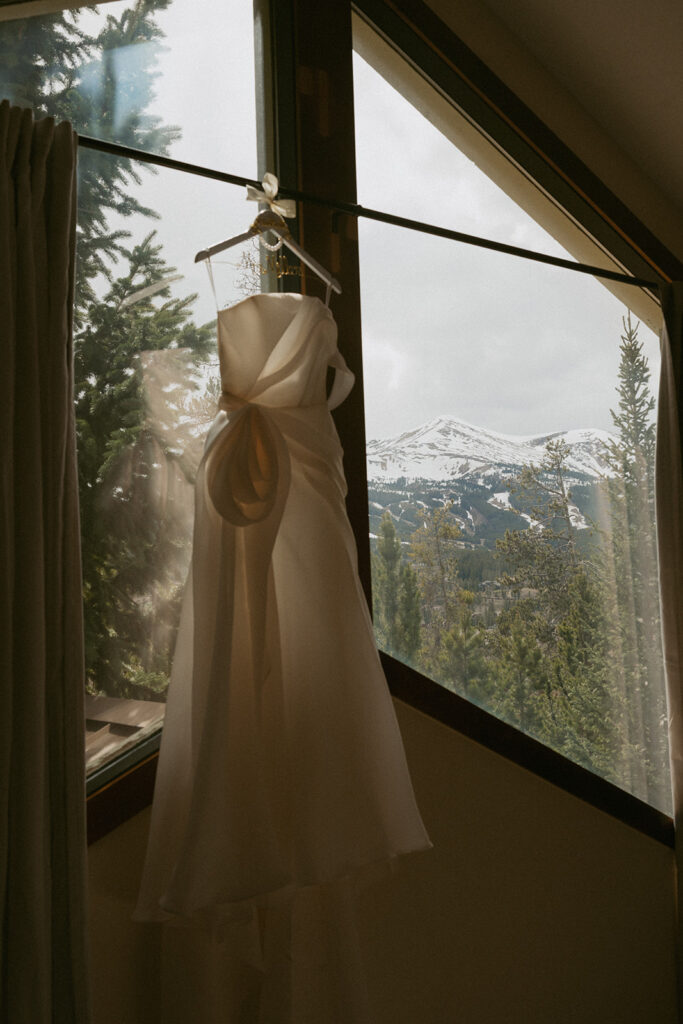 Lexi & Kyle’s Emotional Colorado Mountain Elopement Under Moody Skies