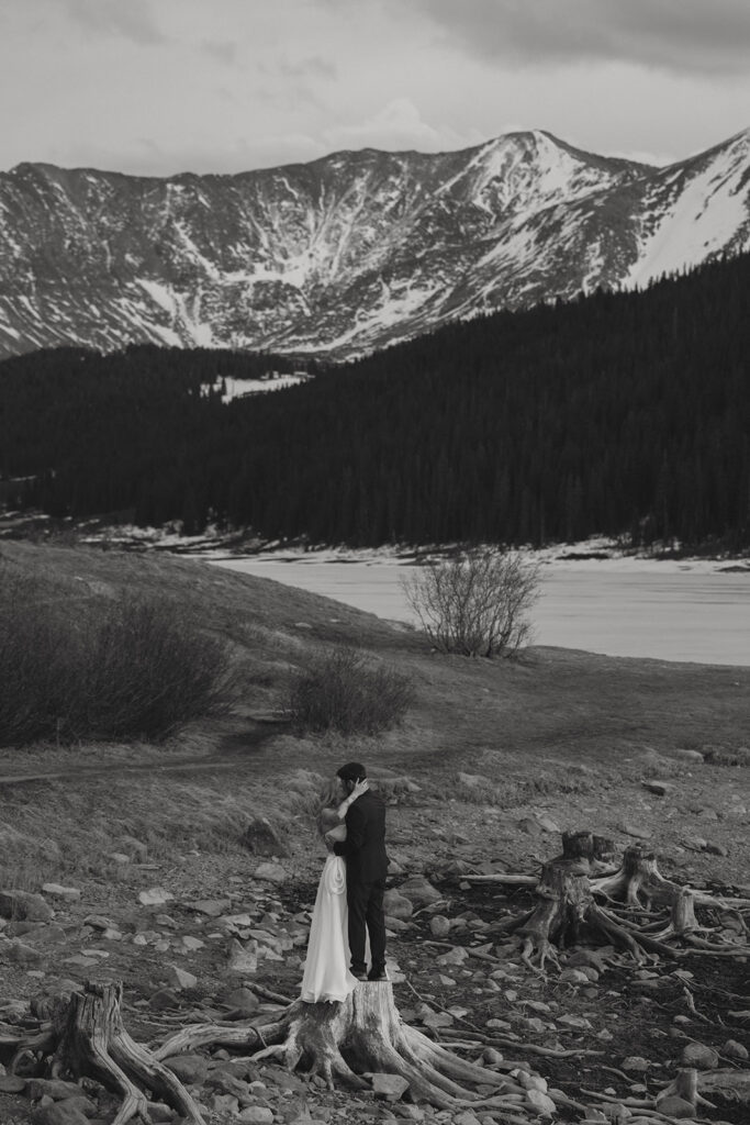 Lexi & Kyle’s Emotional Colorado Mountain Elopement Under Moody Skies