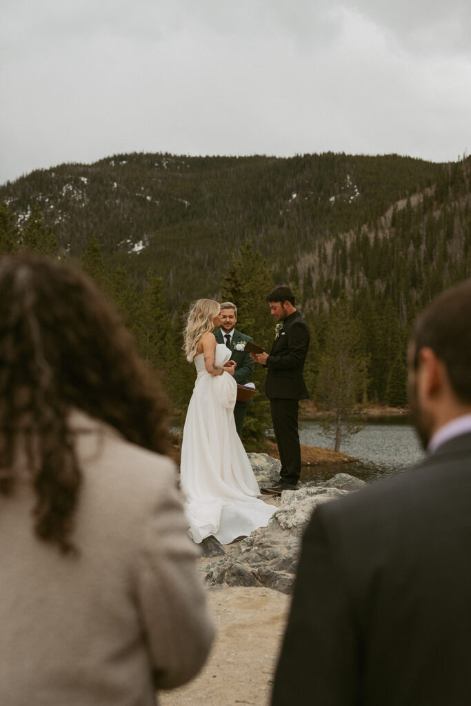 You Don’t Have to Hike for a Beautiful Colorado Mountain Elopement