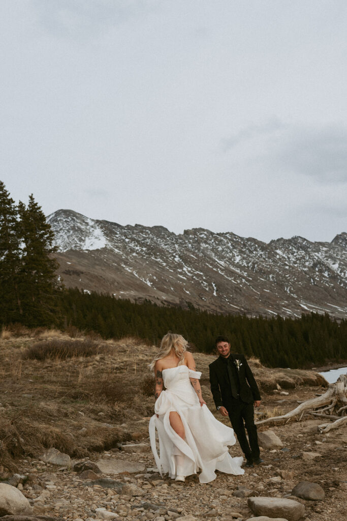 You Don’t Have to Hike for a Beautiful Colorado Mountain Elopement