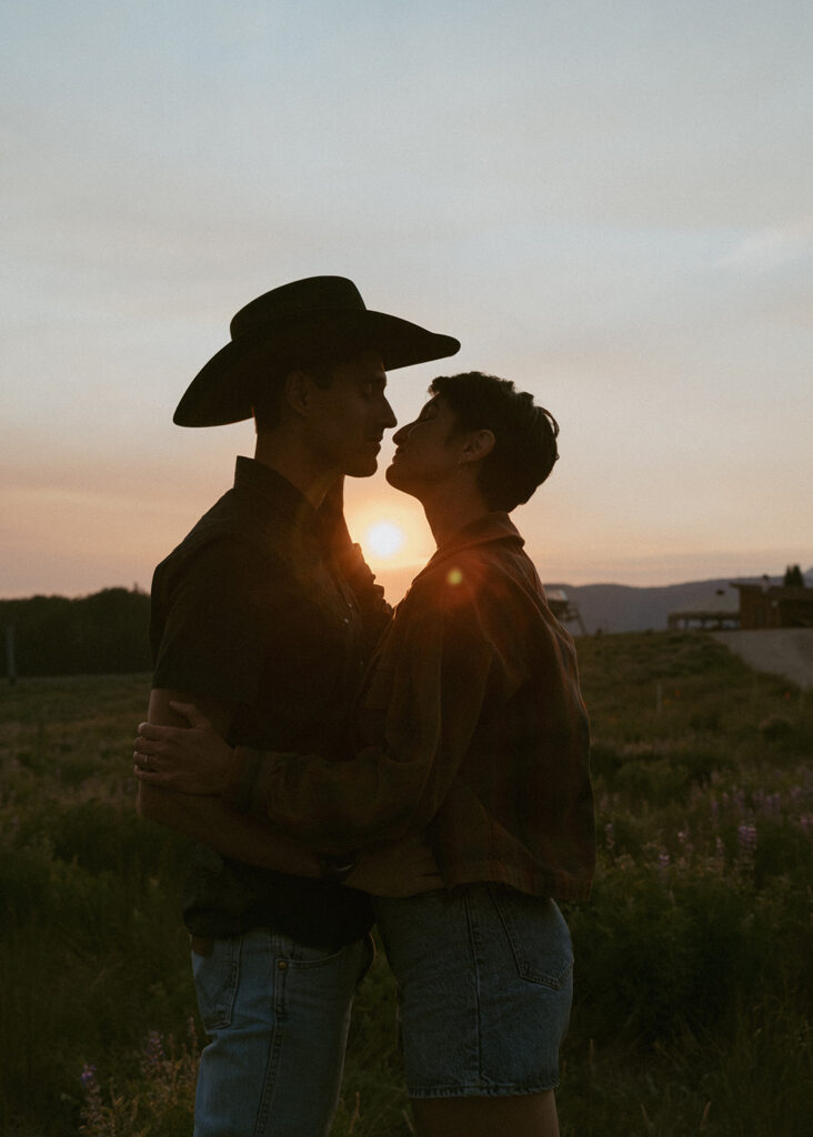 golden hour couple portraits in colorado