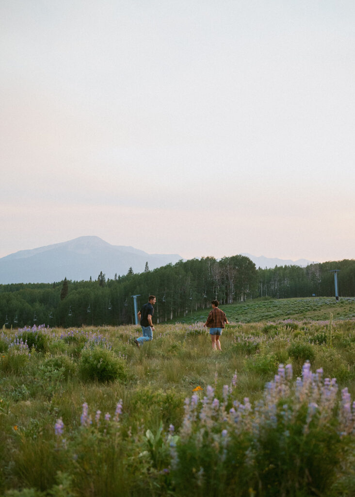 couple playing with each other during their photoshoot