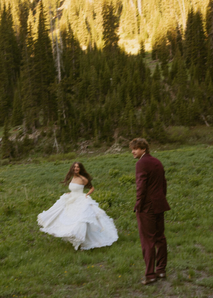 romantic couple portraits in colorado
