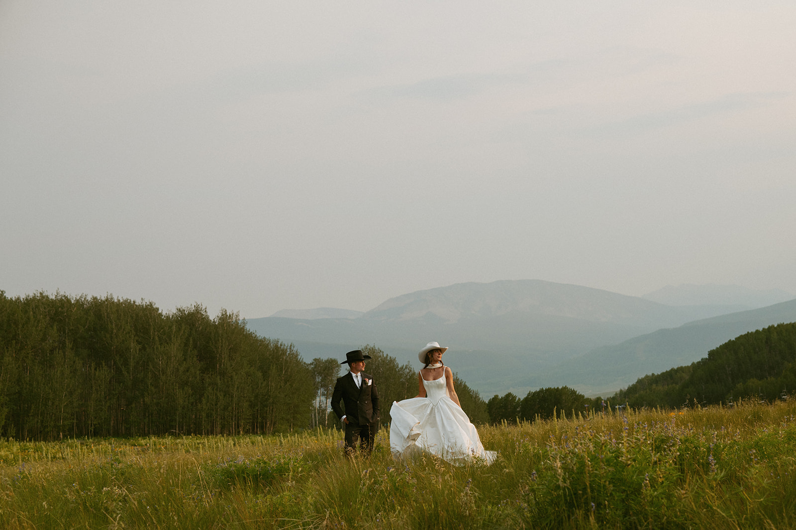 romantic bridal portraits in CO